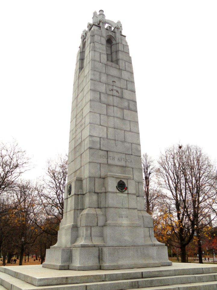 48th_Highlanders_Regimental_Memorial_-_DSC09886