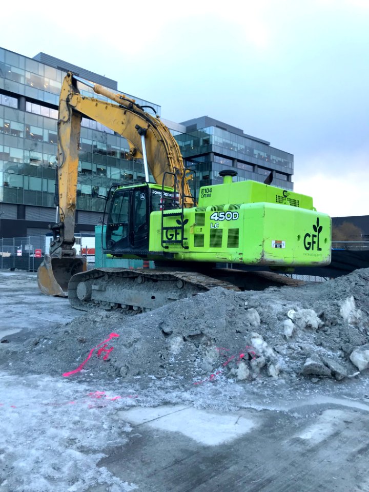 450D_LC_Excavator_E104_OR100