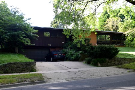 4746_Lafayette_Drive,_University_Hill_Farms_Historic_District