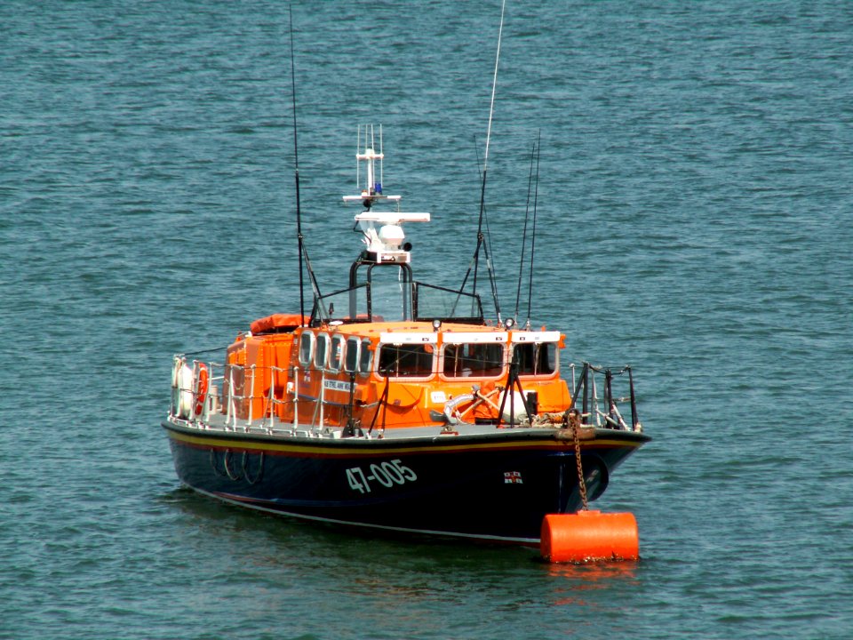 47-005_rescue_vessel_p2