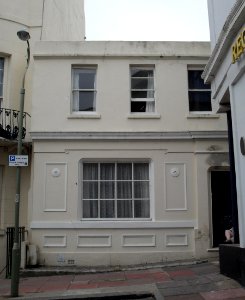 46a_Regency_Square,_Brighton_(NHLE_Code_1380807)_(July_2010)