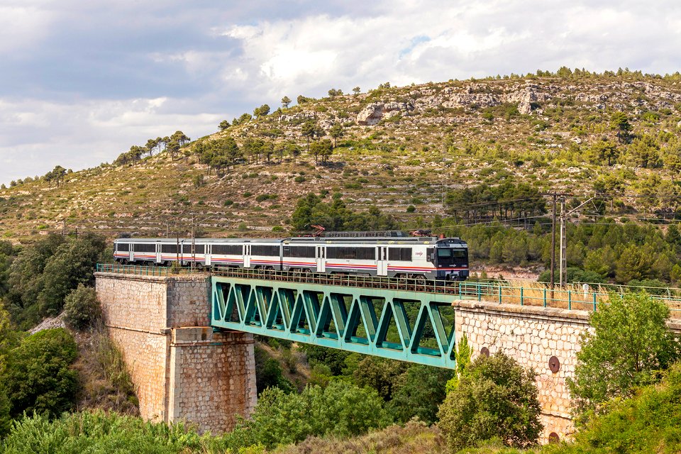 470-095-1,_Spain,_Tarragona,_Montblanc_-_Vilaverd_stretch_(Trainpix_199468)