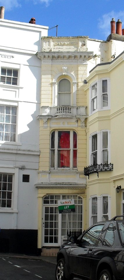 46b_Regency_Square,_Brighton_(NHLE_Code_1380808)_(August_2010)