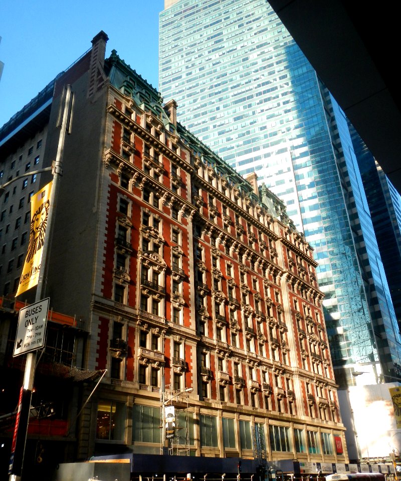 6_Times_Square_42_morning_red_brick_jeh
