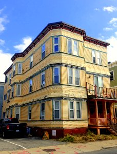 571_Putnam_Avenue_-_Cambridge,_MA_-_DSC07524