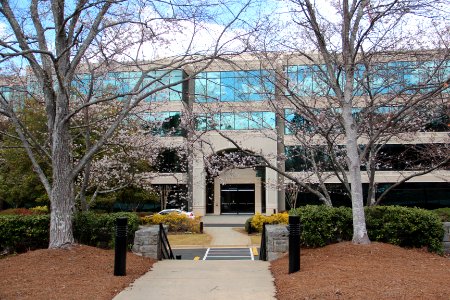 5335_Triangle_Parkway_NW,_Peachtree_Corners,_GA_Mar_2017