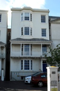 53_Old_Steine,_Brighton_(NHLE_Code_1380669)_(August_2010)