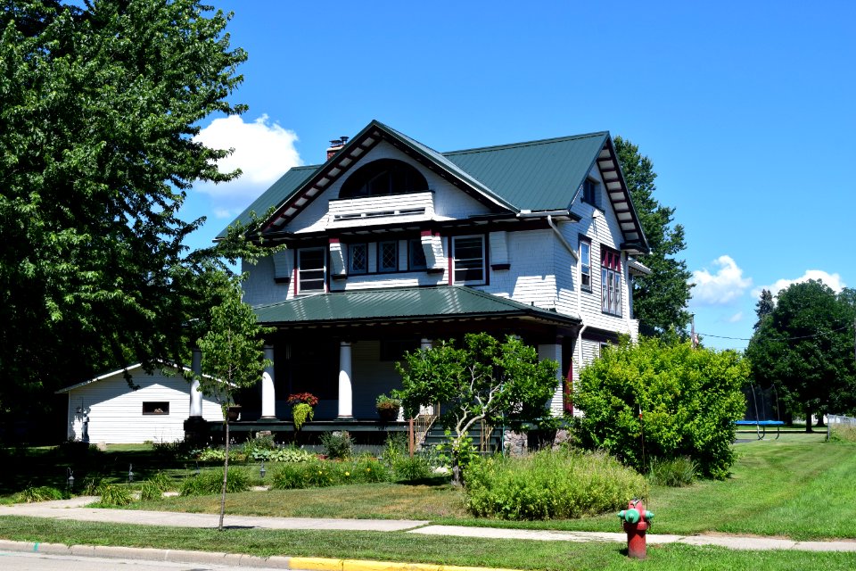 537_Main_Street,_Oconto,_WI
