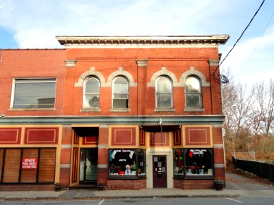 6_South_Main_Street,_Uxbridge,_Massachusetts_-_DSC02775