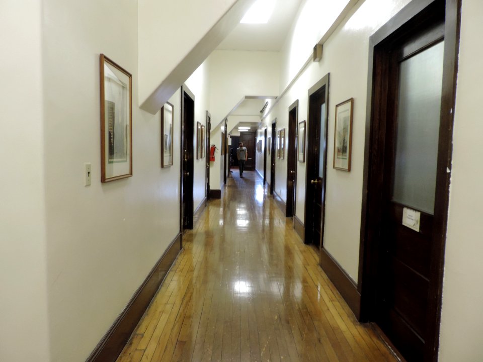4th_Fl_corridor_NYSEC_jeh