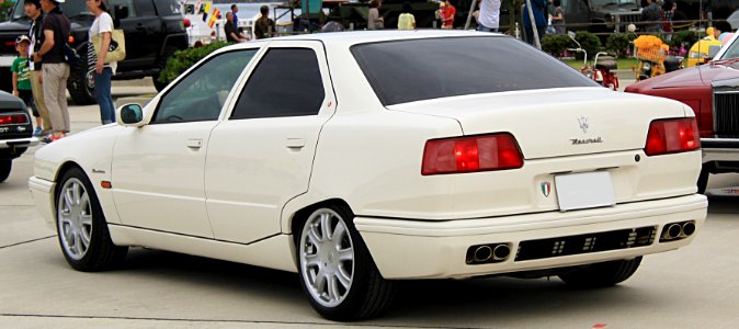 4th_generation_Maserati_Quattroporte_rear