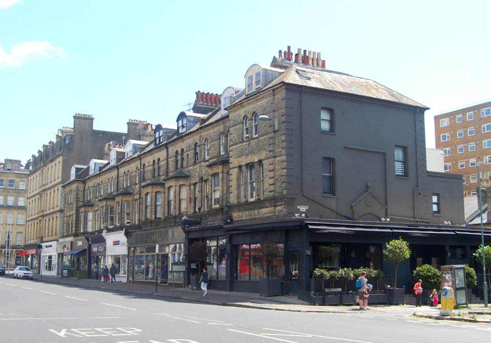 54–72_Church_Road,_Hove_(May_2020)