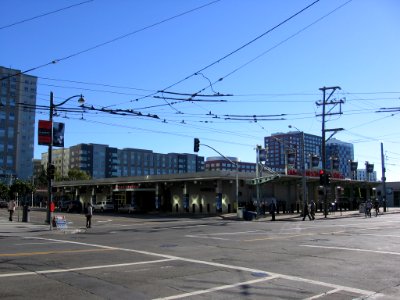4th_and_King_Station_2994_01