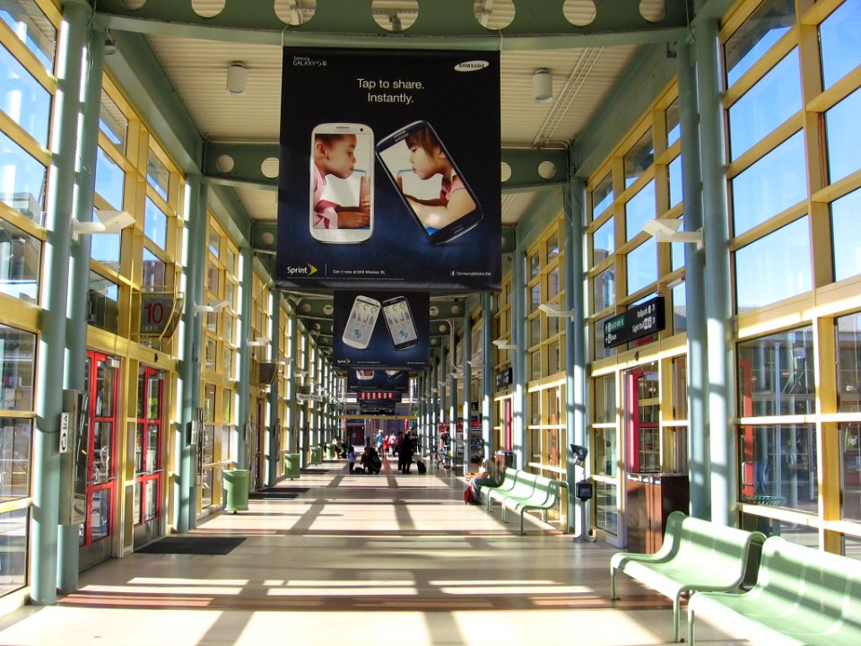 4th_and_King_Station_3001_08