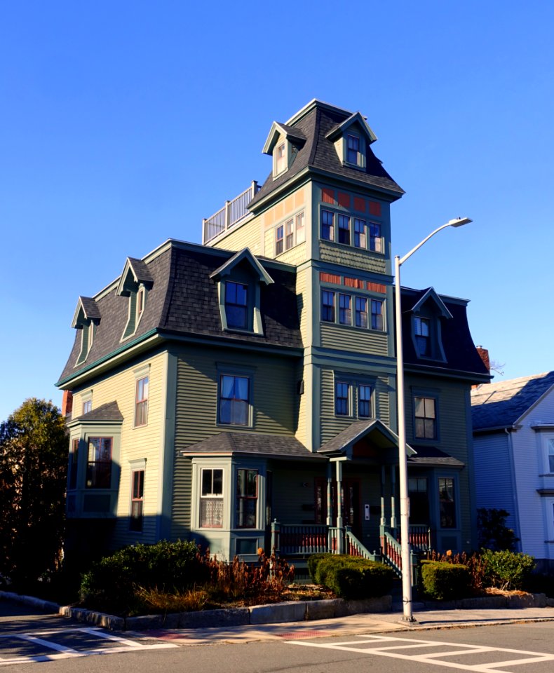 50_Pleasant_Street_-_Gloucester,_MA_-_DSC00999