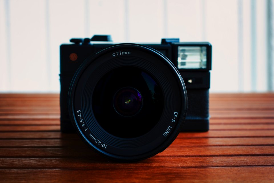 500px_Camera_Elikon_(157892907)