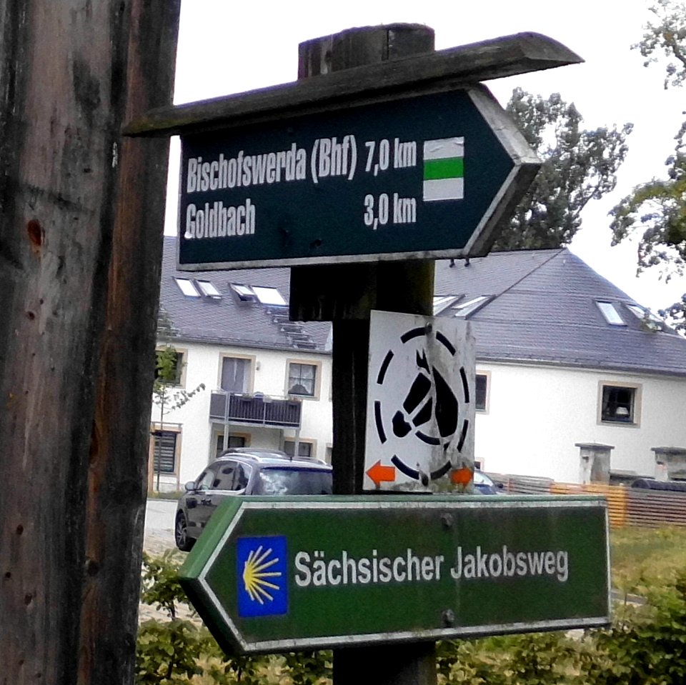 2019_Großhartau_Reitscheune_Wanderwegweiser