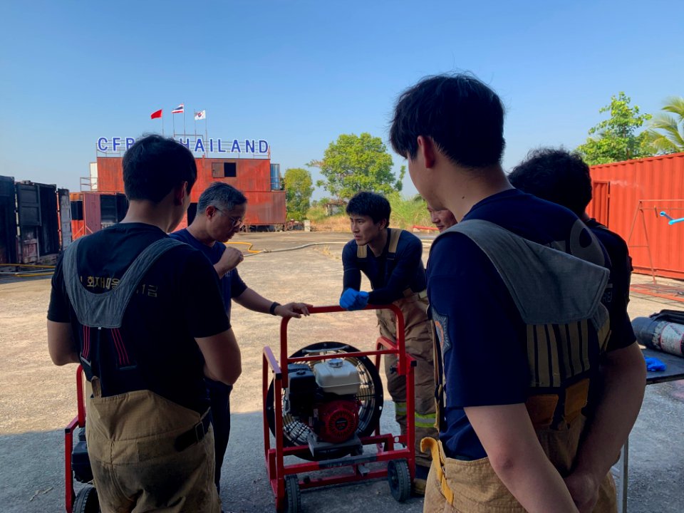 20191211Compartment_Fire_Behavior_Training_and_Tactical_Ventilation_Instructor_International_Course_IMG_8575