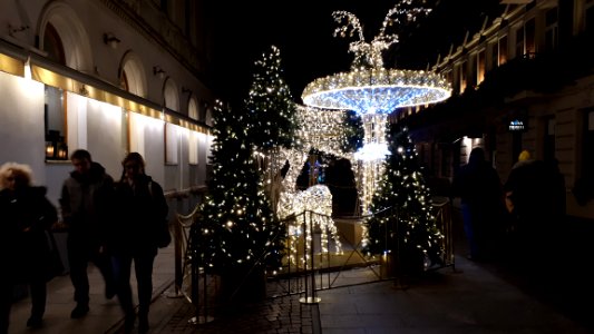 20191208_180837_Ulica_6_Sierpnia,_Lodz_December_2019