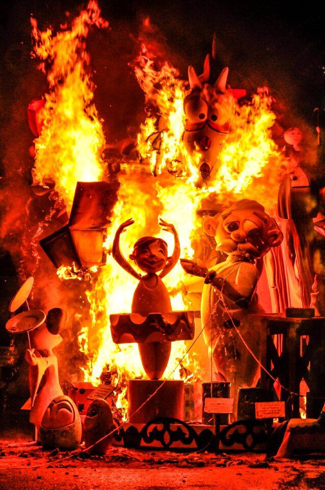 Alicante flames flare