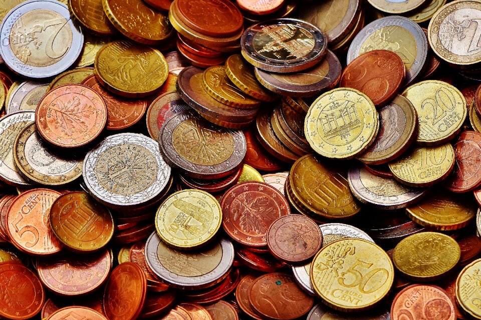Currency specie loose change