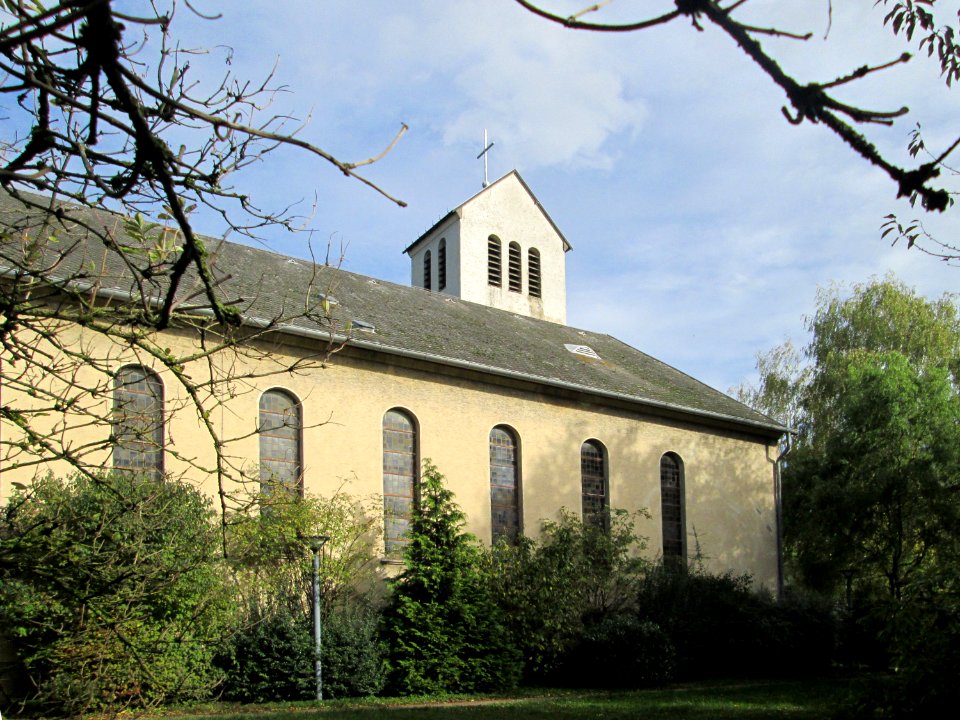 20191016Heilig-Kreuz-Kirche_Güdingen2