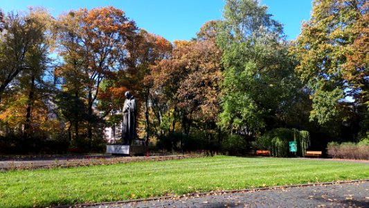 20191014_134202_Park_Staszica_in_Łódź_October_2019