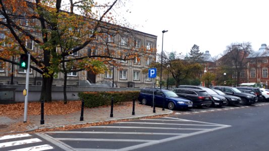 20191025_151116_1-7,_Królewska_Street_in_Warsaw_2019