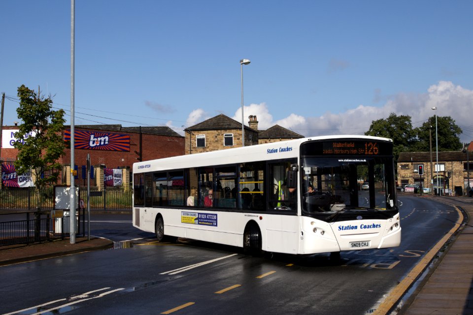 20190807-Station-Coaches-SN09CHJ(1)