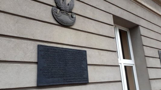 20191110_152331_Tablica_upamiętniająca_9_pomordowanych_we_wrześniu_1939_r