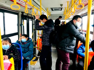 2020-1-23_湖北黄冈黄州区的一个公交车上