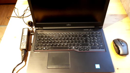 20200313_173009_Fujitsu_Lifebook_U757