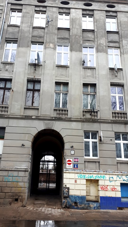 20191228_102219_Ulica_Sterlinga_6_w_Łódzi_2019