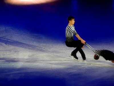 2020-02-26_-_Moscow_VTB_Arena_Ice_Show_-_Alexandra_Razvozzhaeva,_Pavel_Astakhov_-_Photo_05