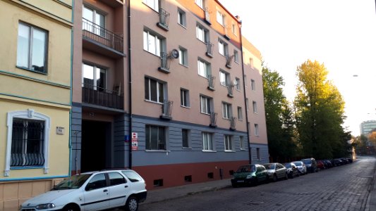 20191006_074617_Ulica_Wigury_w_Lodzi_2019