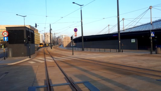 20200327_170145_Rodziny_Poznańskich_Avenue_in_Łódź_Fabryczna_March_2020