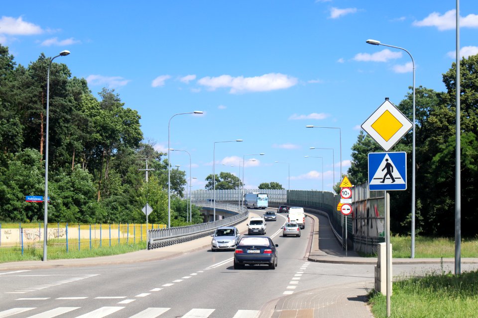 2020_Warszawa_Klasyków,_przejazd_nad_torami