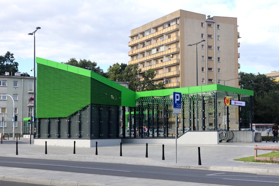 2020_Warszawa_Metro_Księcia_Janusza,_4