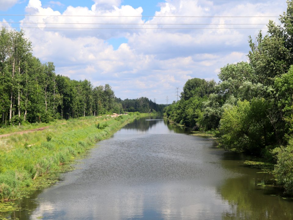 2020_Warszawa_kanał_Żerański_na_Kobiałce