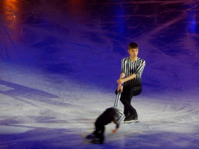 2020-02-26_-_Moscow_VTB_Arena_Ice_Show_-_Alexandra_Razvozzhaeva,_Pavel_Astakhov_-_Photo_06