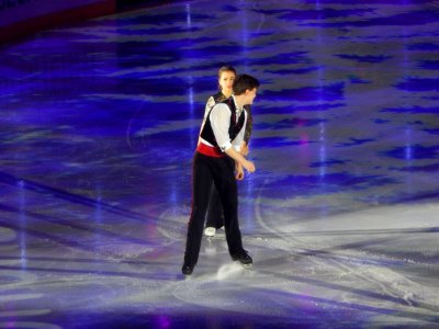 2020-02-26_-_Moscow_VTB_Arena_Ice_Show_-_Diana_Mukhametzianova,_Ilya_Mironov_-_Photo_3
