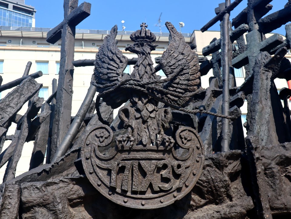 2020_Warszawa_Pomnik_Poległym_i_Pomordowanym_na_Wschodzie,_2