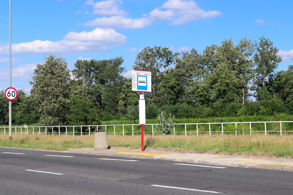 2020_Warszawa_Płochocińska,_przystanek_Zakłady_Zbożowe_02
