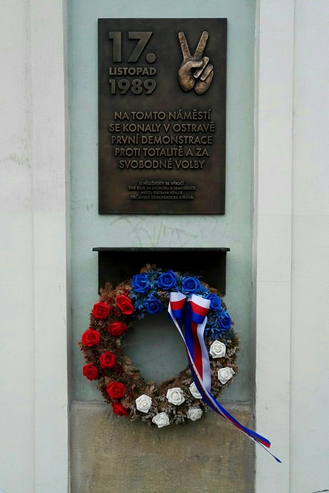 2020_Ostrava_1989_plaque