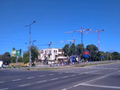 2020_Warszawa_Okopowa,_Czarny_Kot_i_budowa_Forest