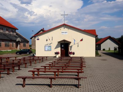 2020_Warszawa_Głębocka,_Parafia_św._Szczepana_Pierwszego_Męczennika,_kaplica_parafialna