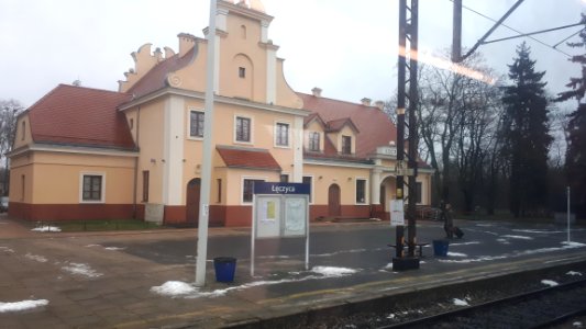 20190113_100430_Train_station_in_Łęczyca