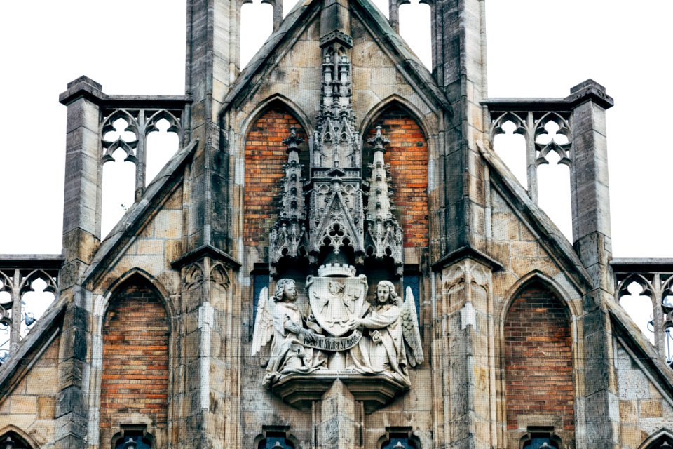 2019-11-16,_Giebel,_Neues_Münchner_Rathaus,_IMG_7473_edit_Christoph_Braun