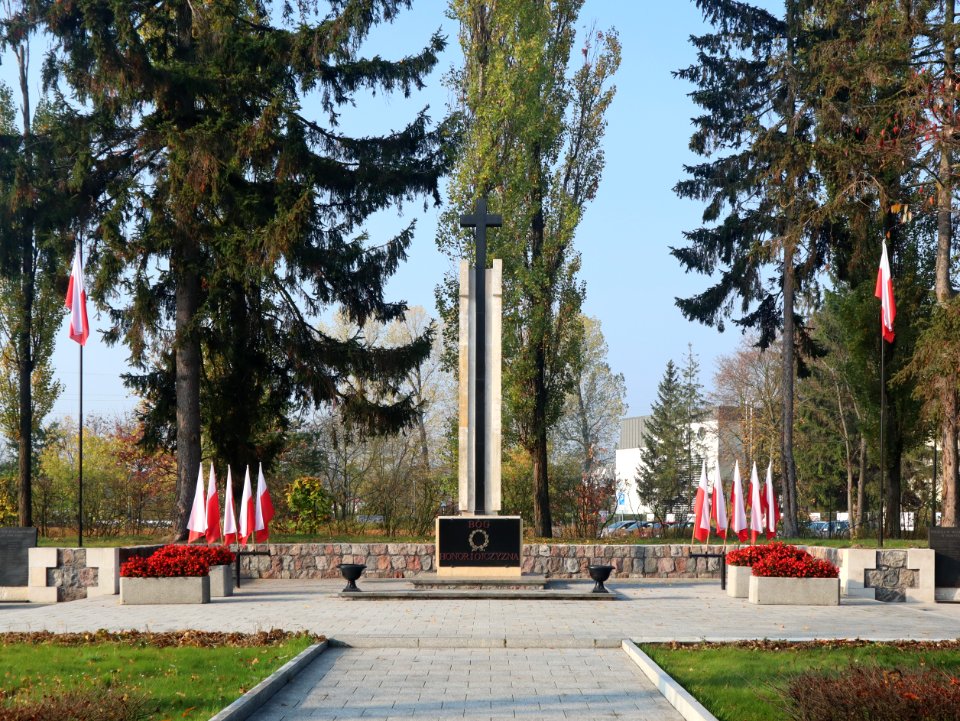 2019_Warszawa_Cmentarz_Powstańców_Warszawy_w_Powsinie,_2