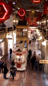 20190218_184804_Interiors_of_Moscow_GUM